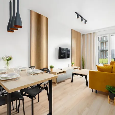 Apartment Spacious Niemena With Free Garage By Renters Poznan