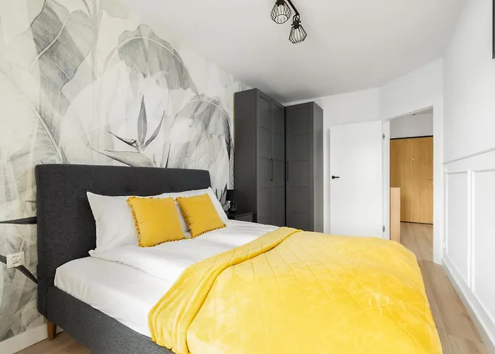 Spacious Niemena With Free Garage By Renters *