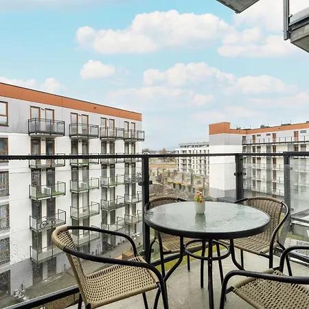 Apartment Spacious Niemena With Free Garage By Renters