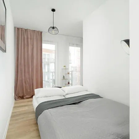 Apartment Spacious Niemena With Free Garage By Renters *