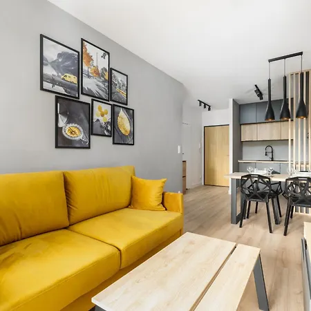 Spacious Niemena With Free Garage By Renters *