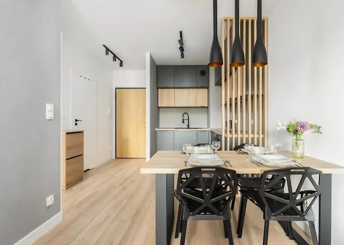 Spacious Niemena With Free Garage By Renters Appartement