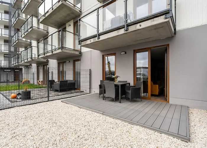 Spacious Niemena With Free Garage By Renters Appartement