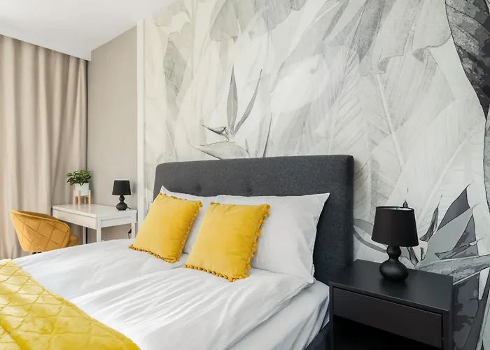 Spacious Niemena With Free Garage By Renters * Poznan