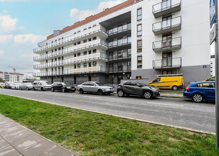 Spacious Niemena With Free Garage By Renters Daire Poznan